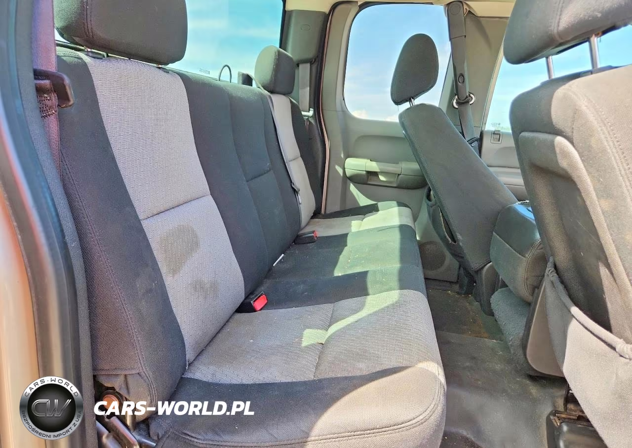 2008 Chevrolet Silverado C1500 VIN:2GCEC19C881267189 - 10
