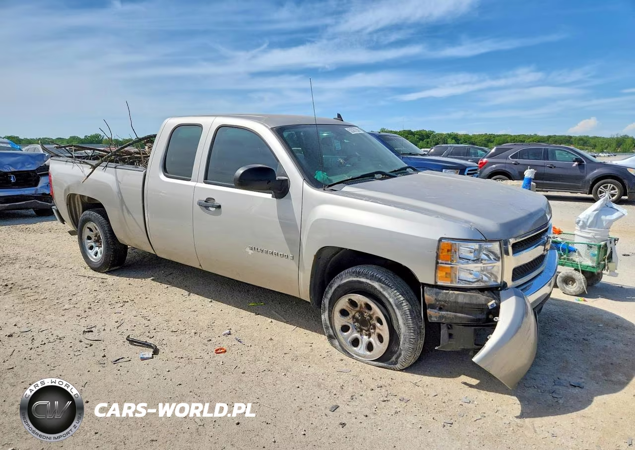 2008 Chevrolet Silverado C1500 VIN:2GCEC19C881267189 - 4