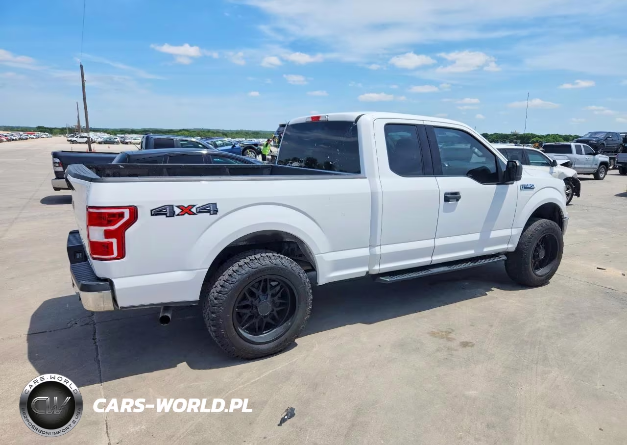 2018 Ford F150 Super Cab VIN:1FTEX1EPXJFD05744 - 3