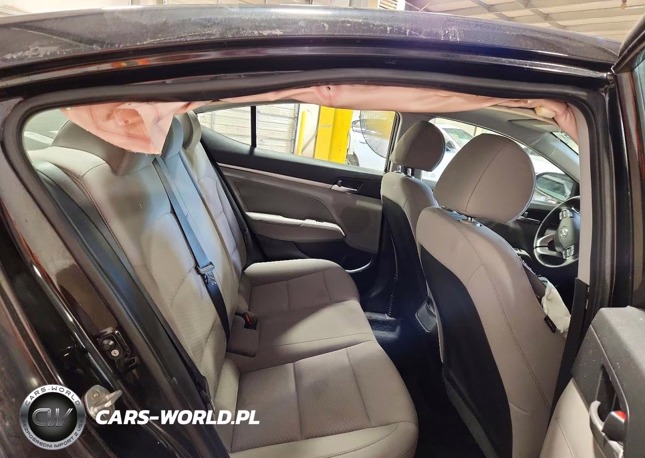 2019 Hyundai Elantra Value Edition VIN:KMHD84LF5KU848383 - 10