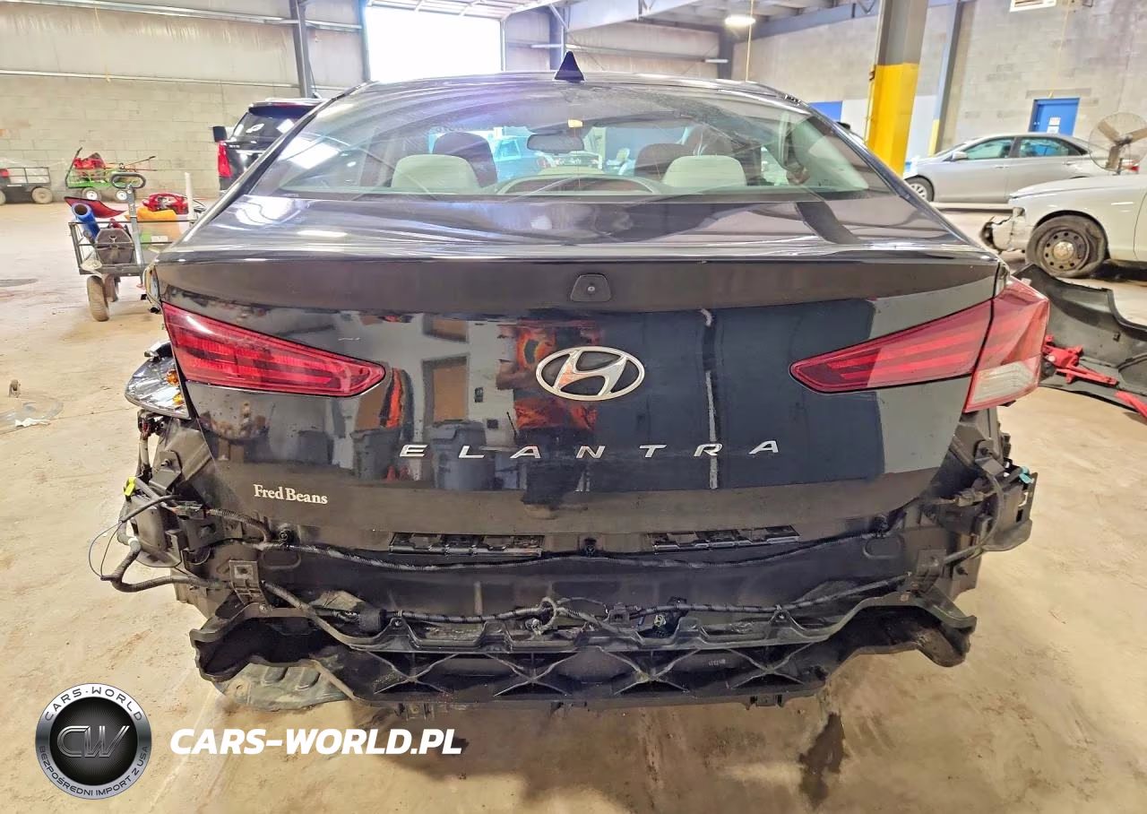 2019 Hyundai Elantra Value Edition VIN:KMHD84LF5KU848383 - 6