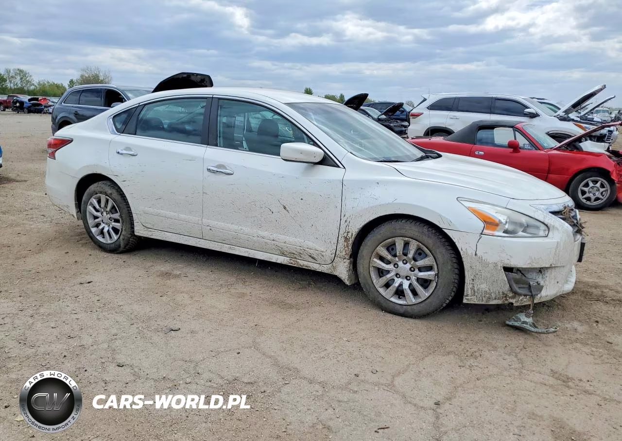 2014 Nissan Altima 2.5 S VIN:1N4AL3AP2EC169358 - 4