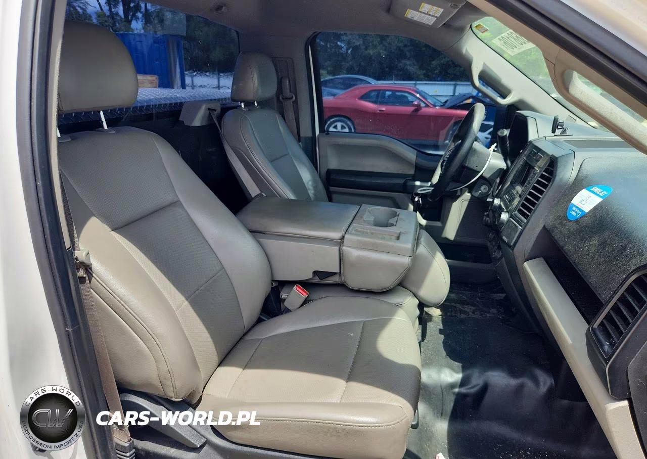 2016 Ford F150 VIN:1FTMF1C8XGFD13152 - 10