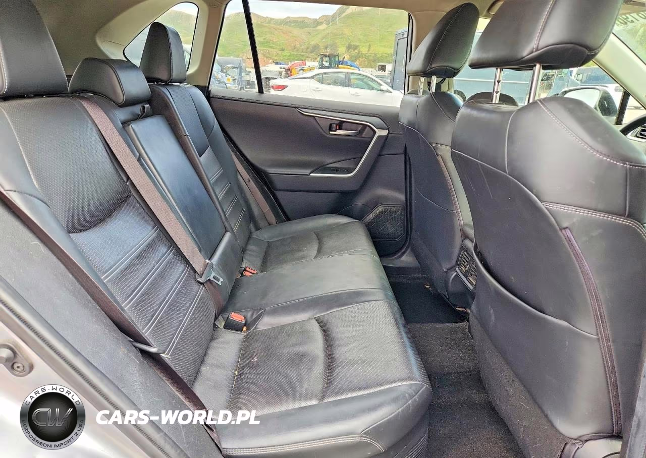 2020 Toyota Rav4 Limited VIN:JTMDWRFVXLD536118 - 11