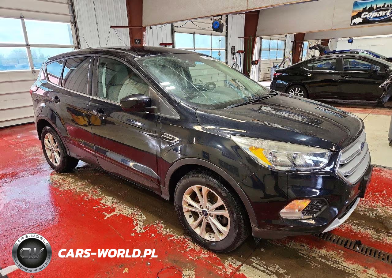2019 Ford Escape Se VIN:1FMCU9GD7KUB97982 - 4