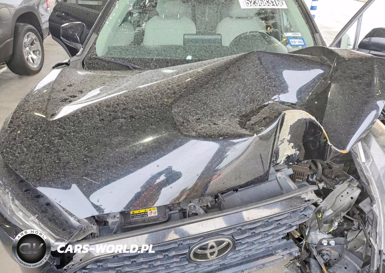 2022 Toyota Corolla Cross Le VIN:7MUCAAAG2NV018313 - 11