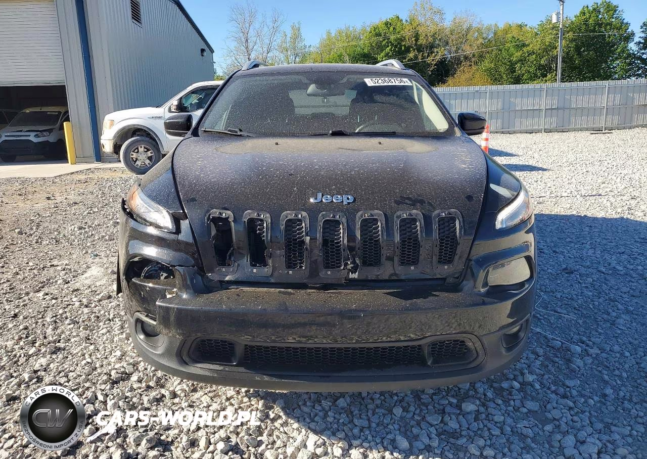 2017 Jeep Cherokee Latitude VIN:1C4PJMCS7HW563779 - 5