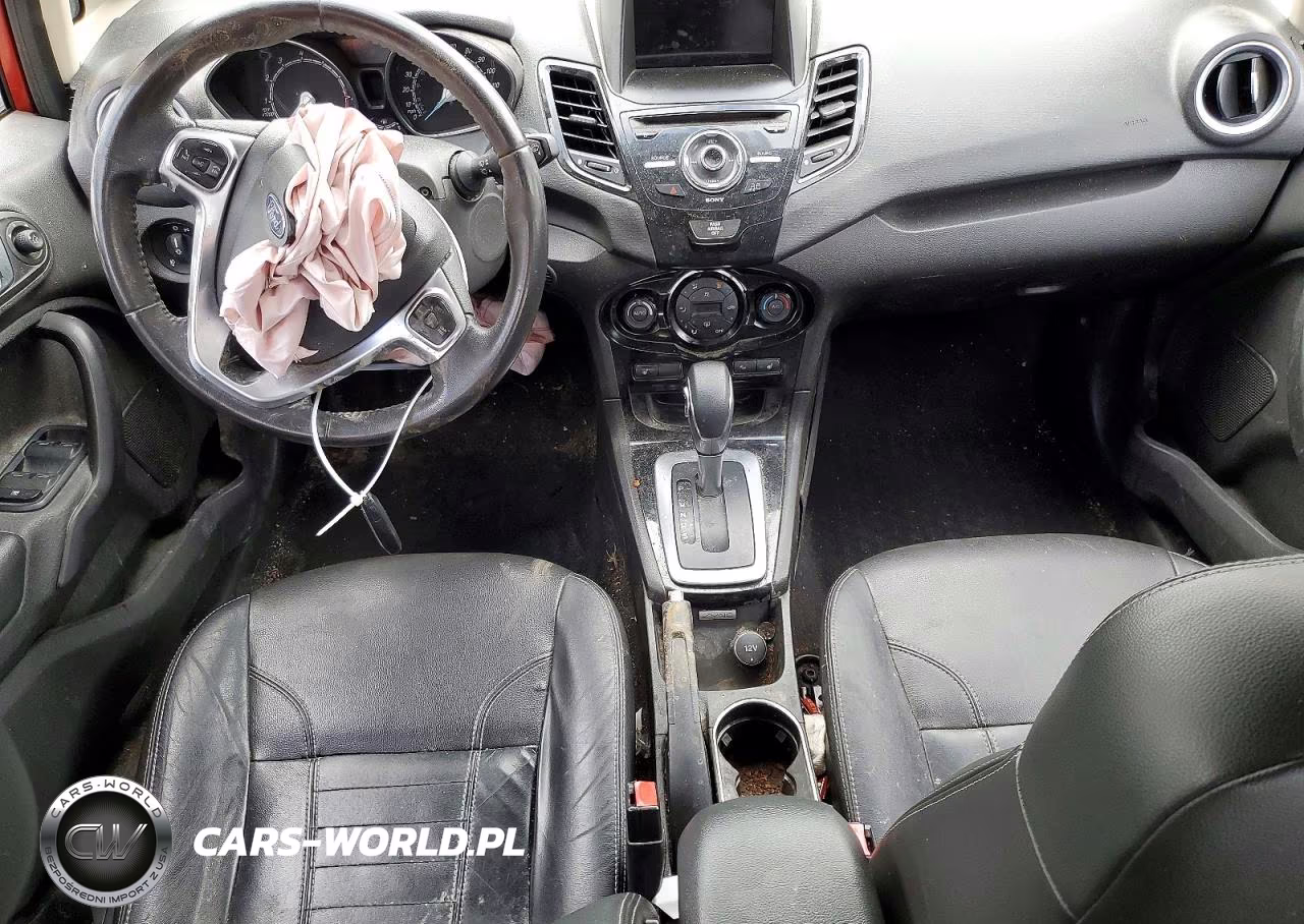 2018 Ford Fiesta Titanium VIN:3FADP4FJ0JM111673 - 8