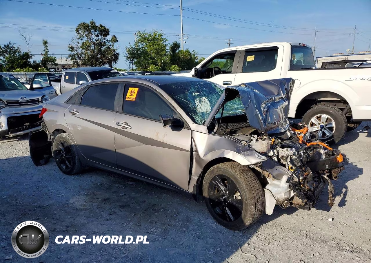 2023 Hyundai Elantra Blue VIN:KMHLM4AJ8PU069985 - 4