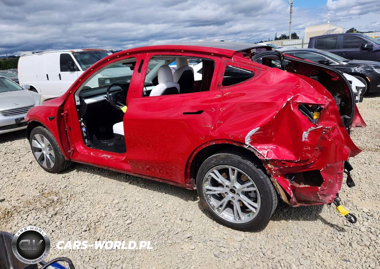 2022 Tesla Model Y VIN:7SAYGAEE9NF568235 - 2