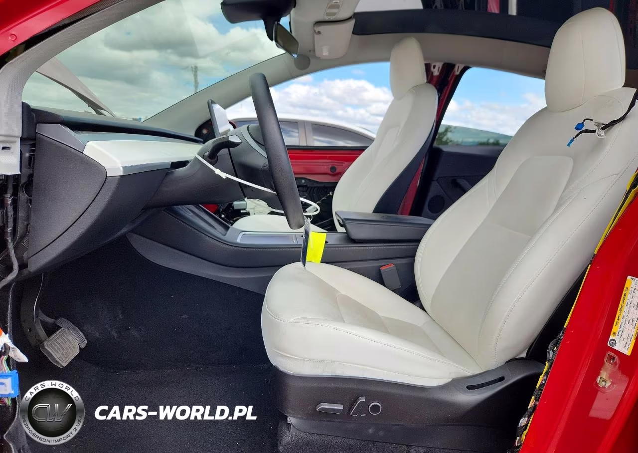 2022 Tesla Model Y VIN:7SAYGAEE9NF568235 - 7