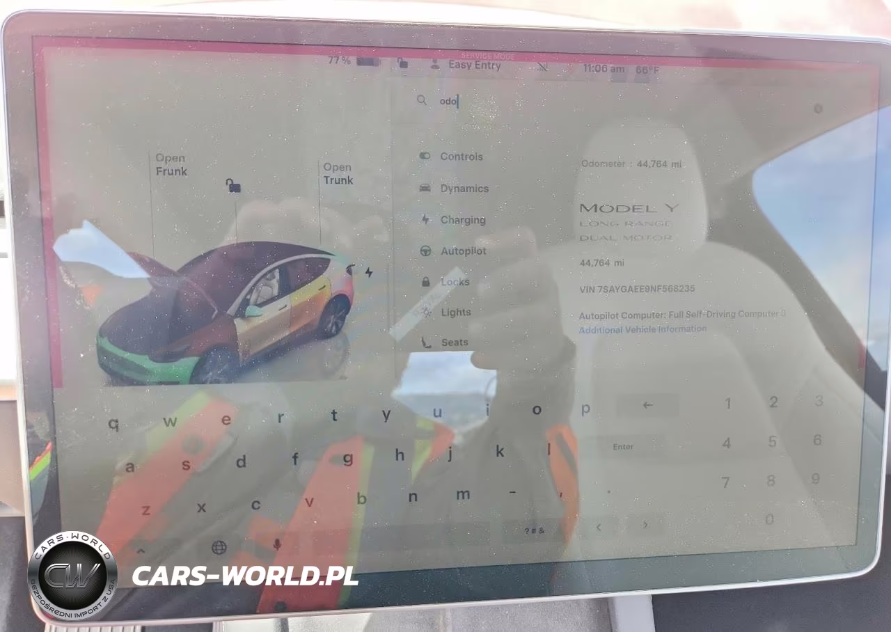 2022 Tesla Model Y VIN:7SAYGAEE9NF568235 - 9