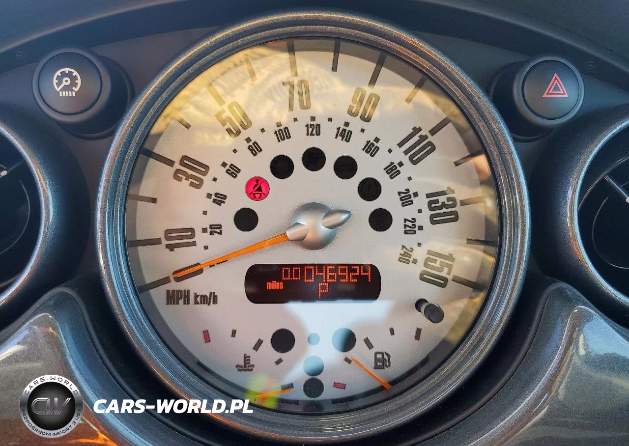2004 Mini Cooper VIN:WMWRC33434TJ56971 - 9