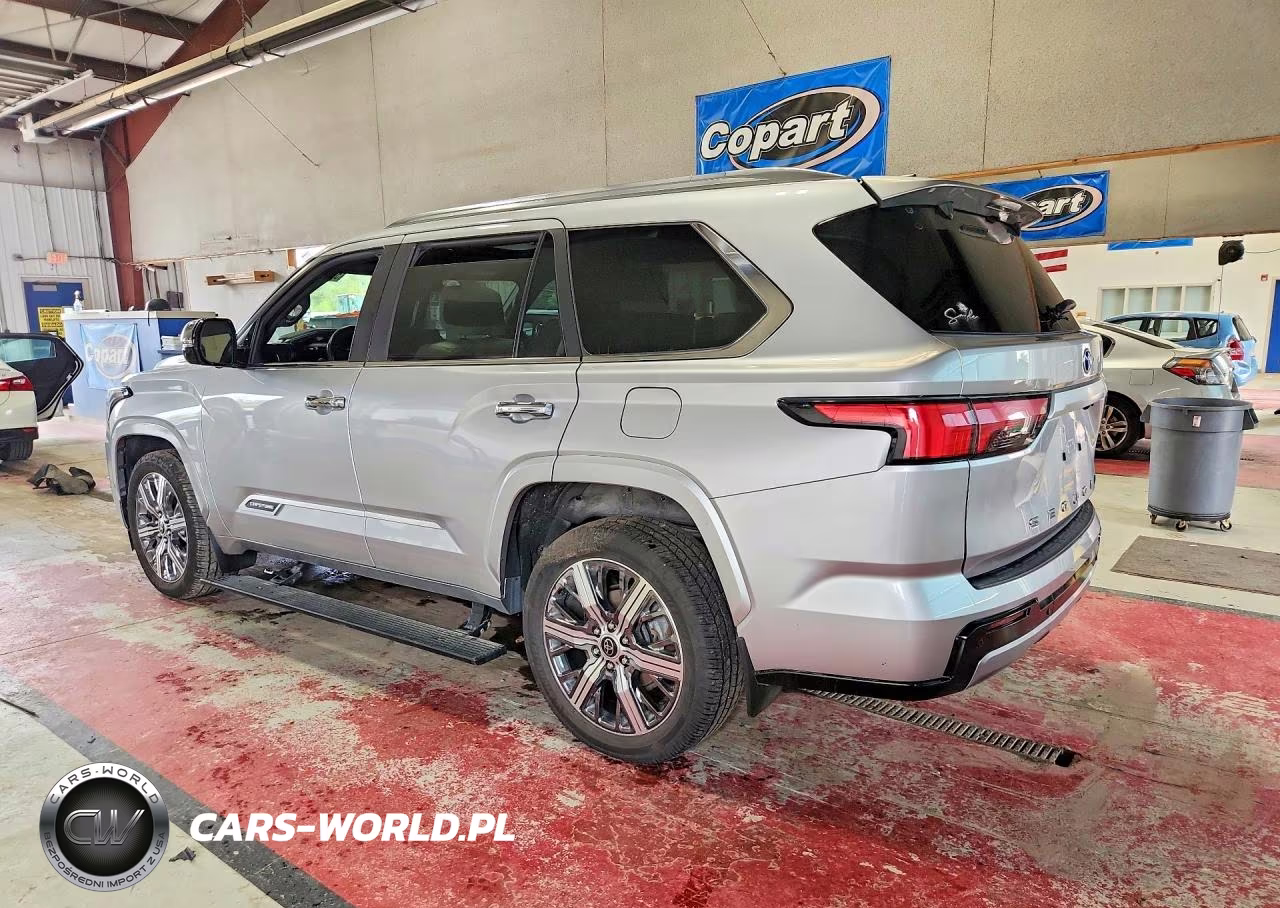 2024 Toyota Sequoia Capstone VIN:7SVAAABA8RX021301 - 2