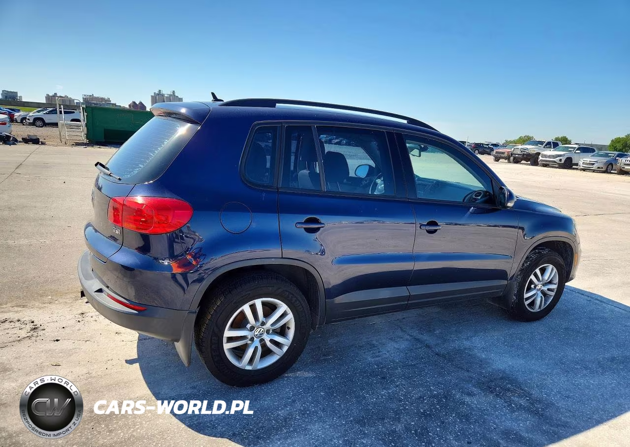 2016 Volkswagen Tiguan S VIN:WVGAV7AX0GW548898 - 3
