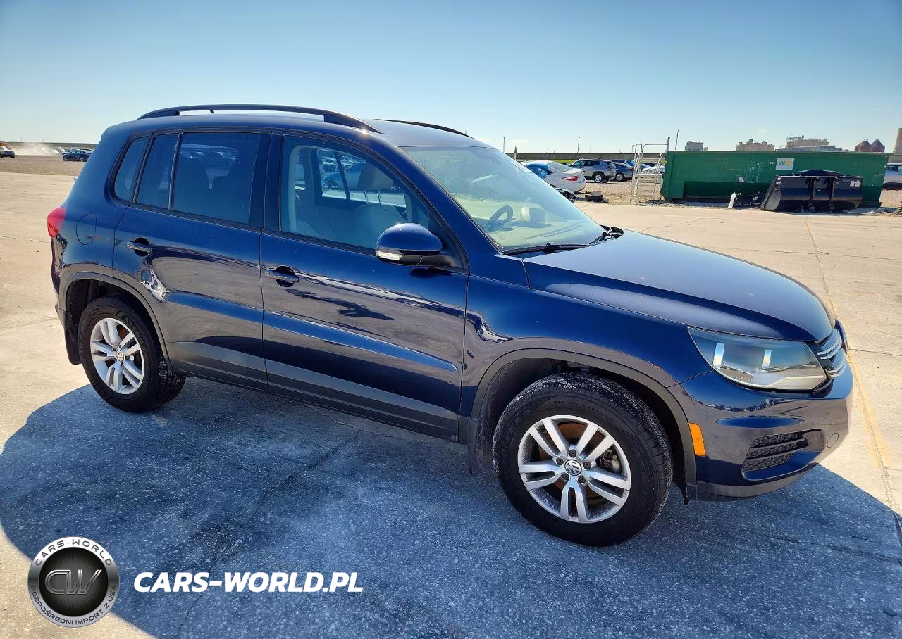 2016 Volkswagen Tiguan S VIN:WVGAV7AX0GW548898 - 4