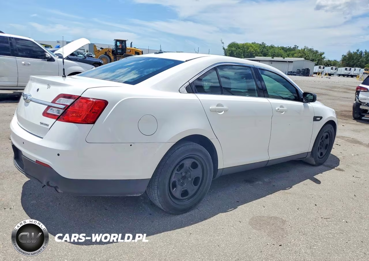 2017 Ford Taurus Police Interceptor VIN:1FAHP2L82HG113419 - 3