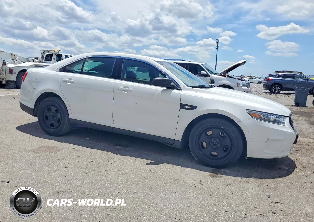 2017 Ford Taurus Police Interceptor VIN:1FAHP2L82HG113419 - 4