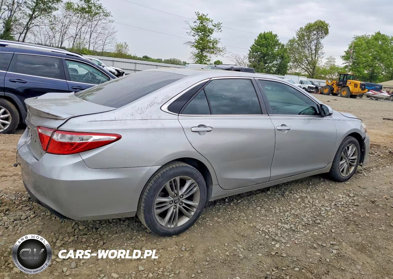 2017 Toyota Camry Se VIN:4T1BF1FK3HU726540 - 3