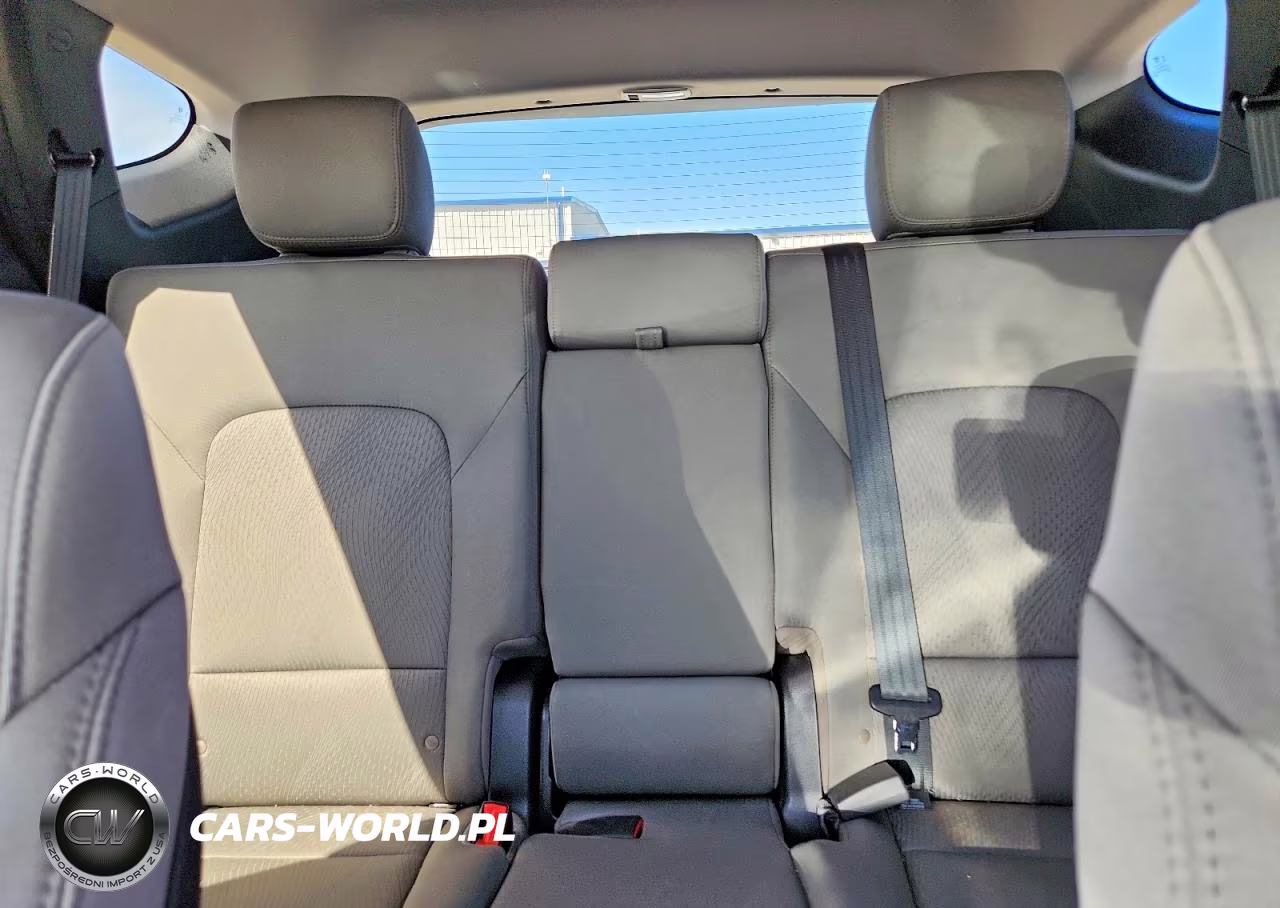 2017 Hyundai Santa Fe Sport 2.4L VIN:5XYZU3LB5HG390240 - 10