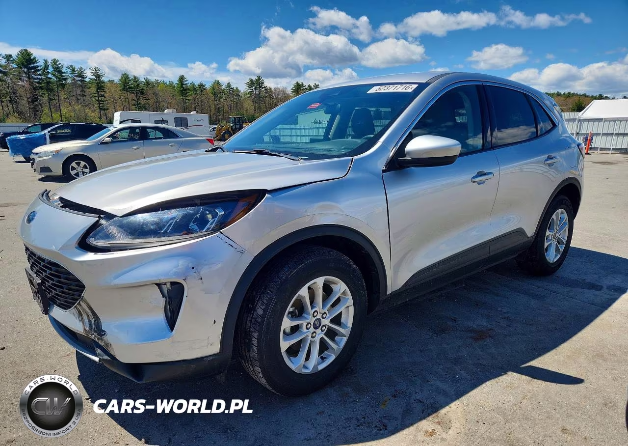 2020 Ford Escape Se