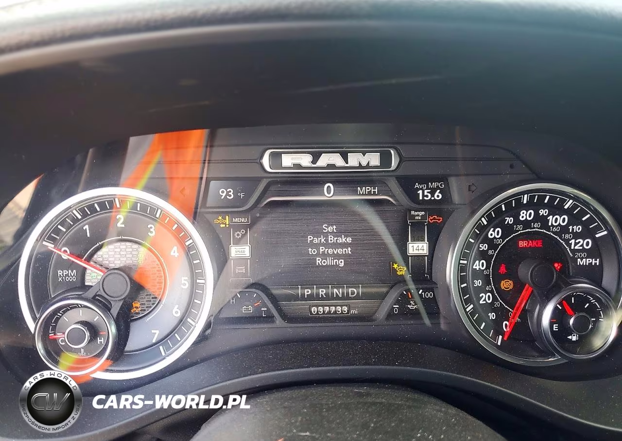 2024 Ram 1500 Laramie VIN:1C6SRFJT6RN116188 - 9