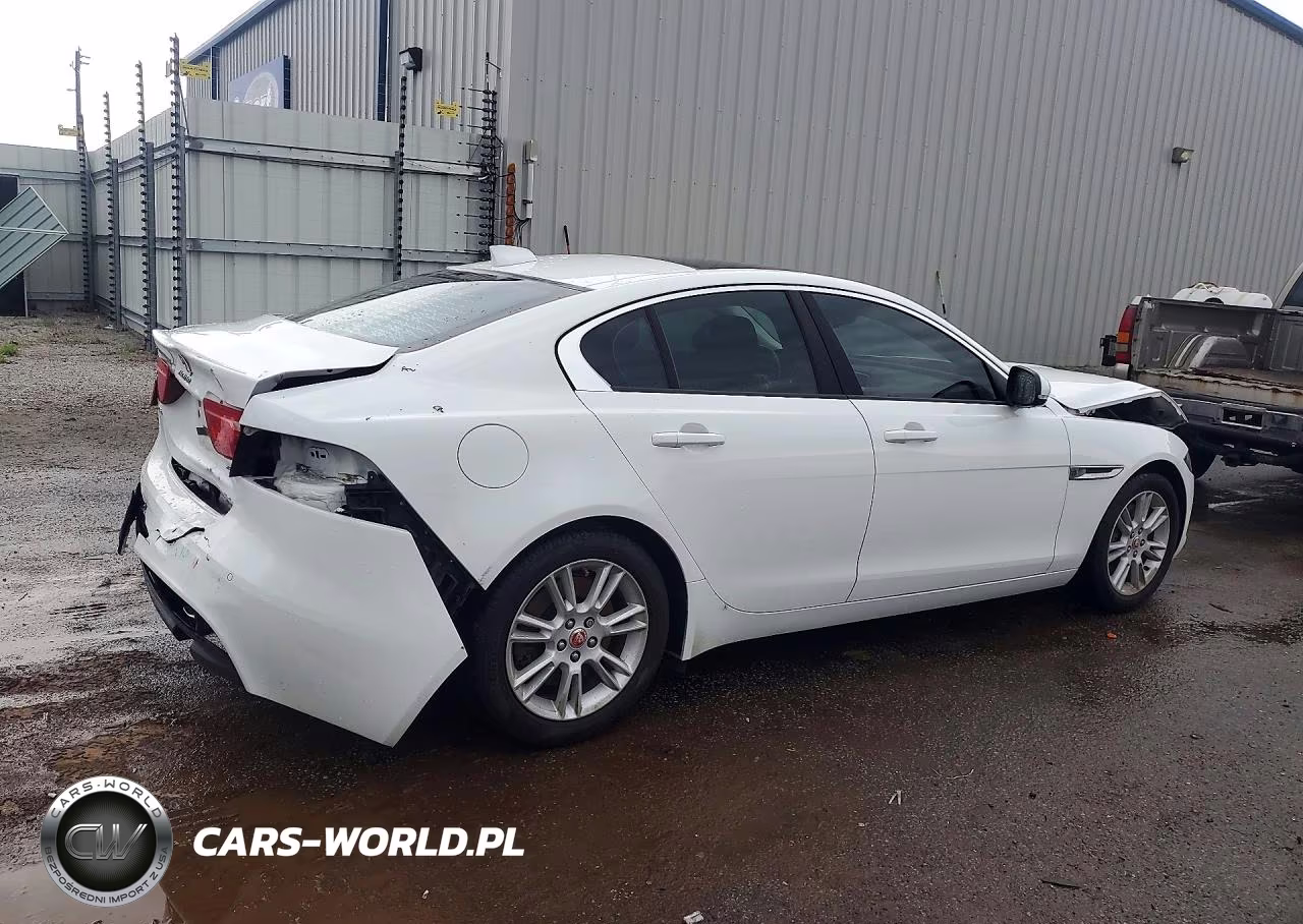 2017 Jaguar Xe Premium VIN:SAJAD4BG7HA964516 - 3