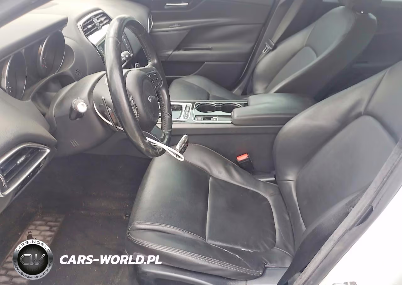 2017 Jaguar Xe Premium VIN:SAJAD4BG7HA964516 - 7