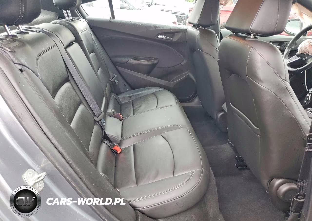2018 Chevrolet Cruze Premier VIN:1G1BF5SM2J7179857 - 10
