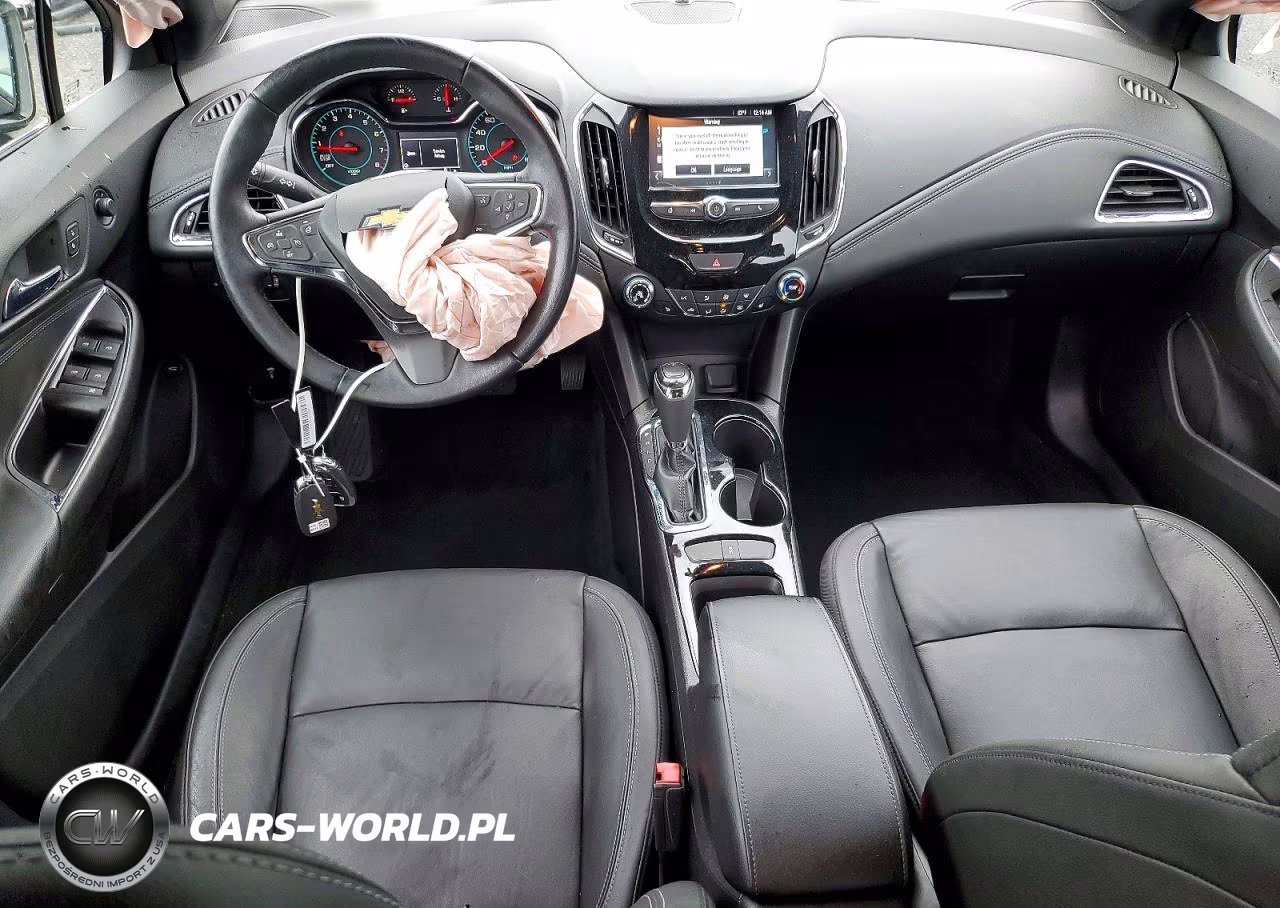 2018 Chevrolet Cruze Premier VIN:1G1BF5SM2J7179857 - 8