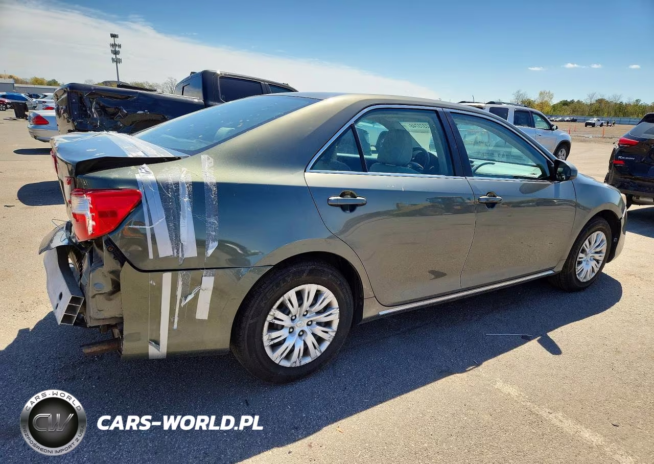 2012 Toyota Camry Le VIN:4T4BF1FK3CR265404 - 3