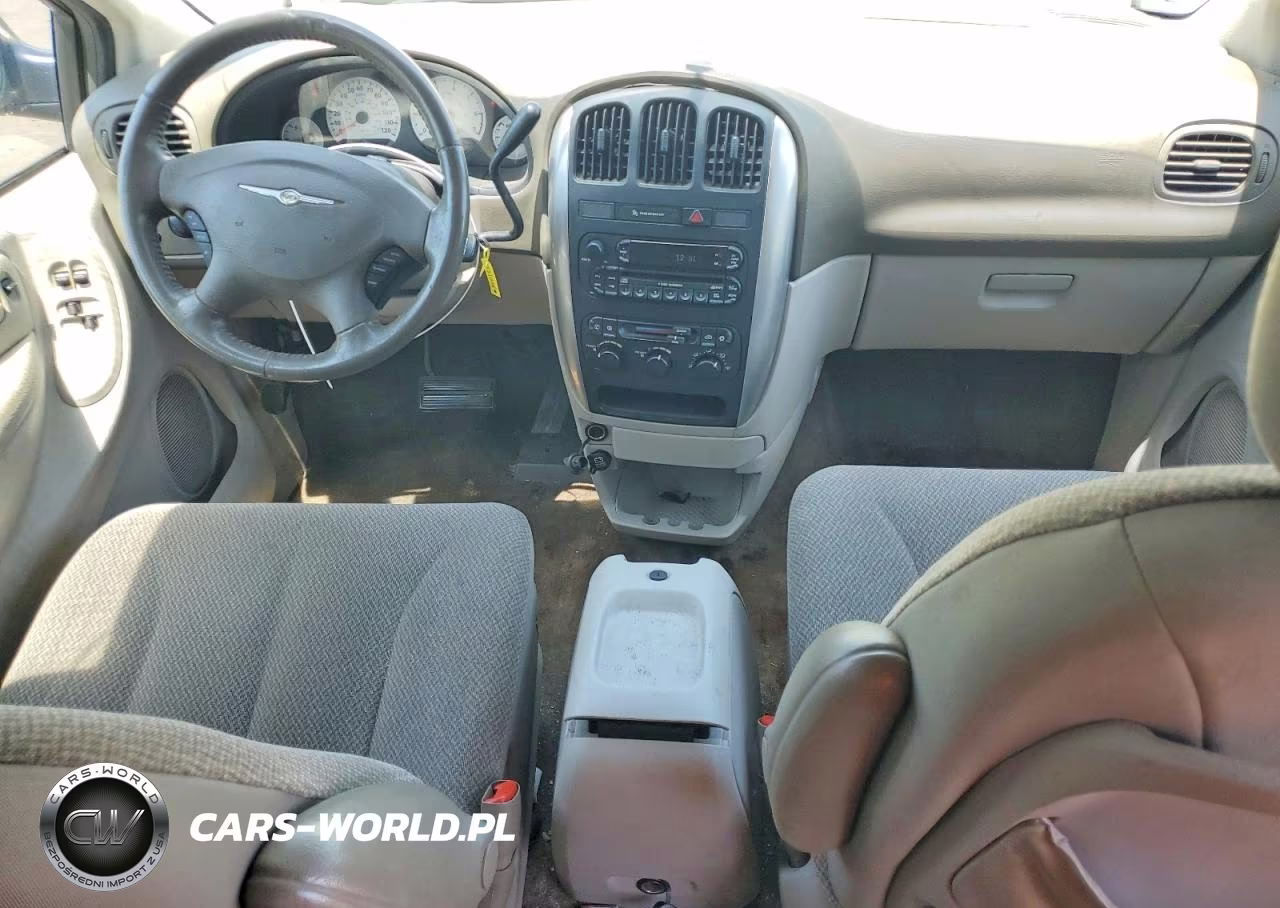 2005 Chrysler Town & Country Touring VIN:2C4GP54L55R328541 - 8