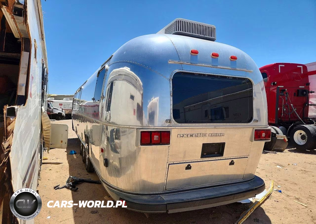 1998 Airstream Excella Camper VIN:1STHEYU38WJ511919 - 3