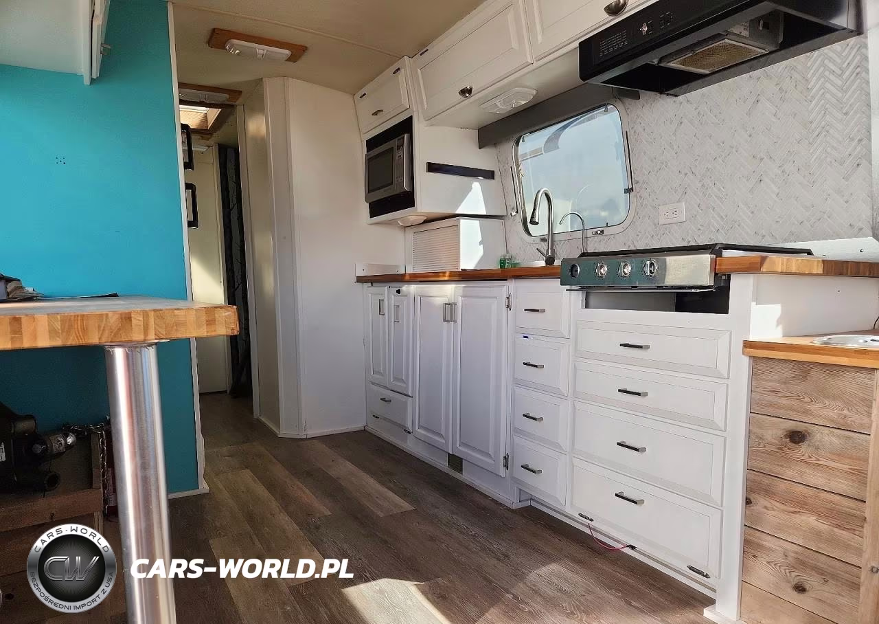 1998 Airstream Excella Camper VIN:1STHEYU38WJ511919 - 6