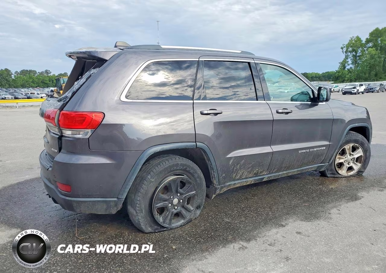 2016 Jeep Grand Cherokee Laredo VIN:1C4RJEAG8GC359053 - 3