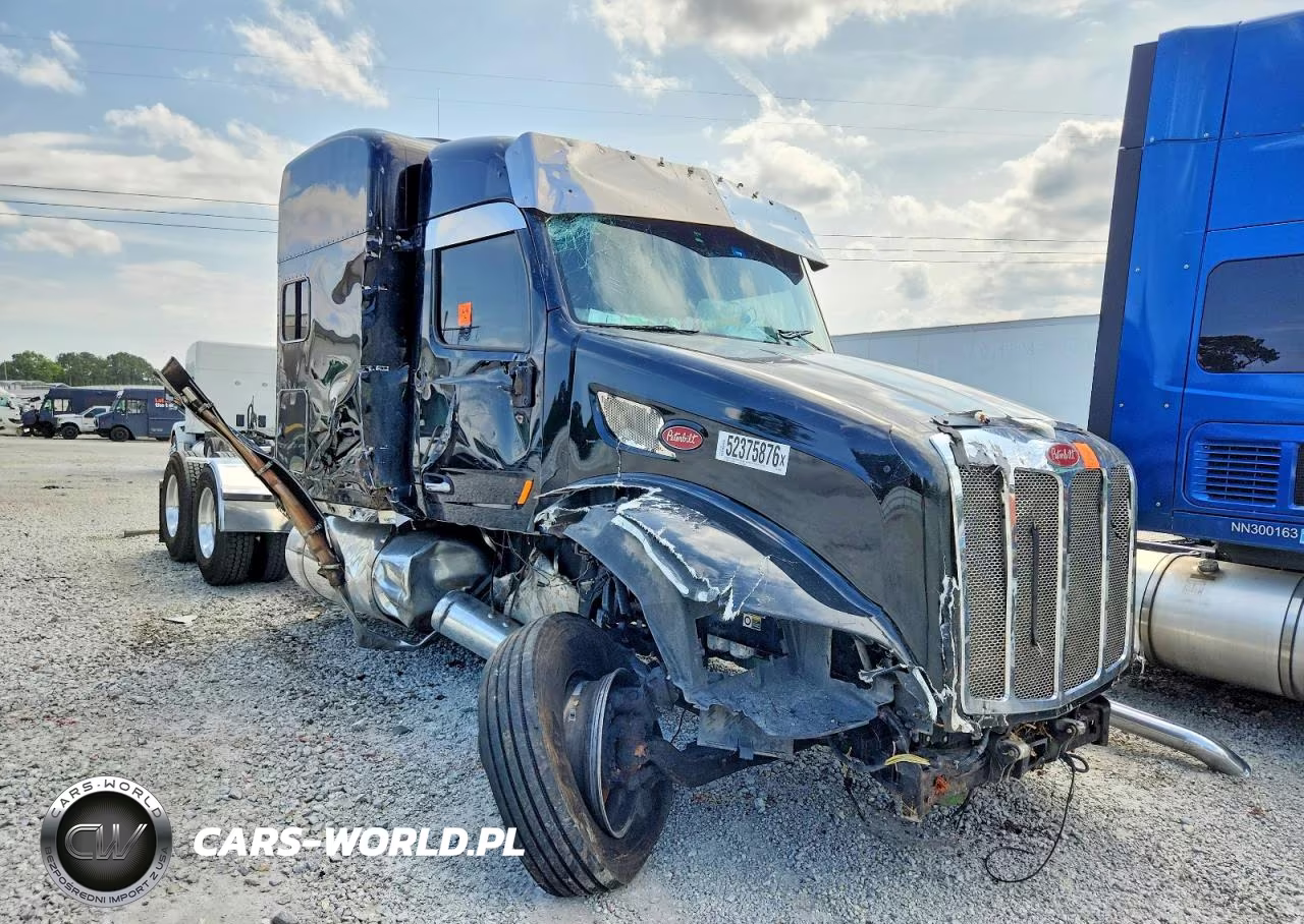 2016 Peterbilt 579 Semi Truck