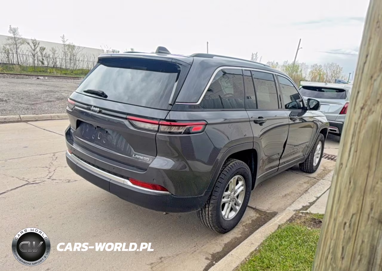 2023 Jeep Grand Cherokee Laredo VIN:1C4RJHAG3P8710990 - 4