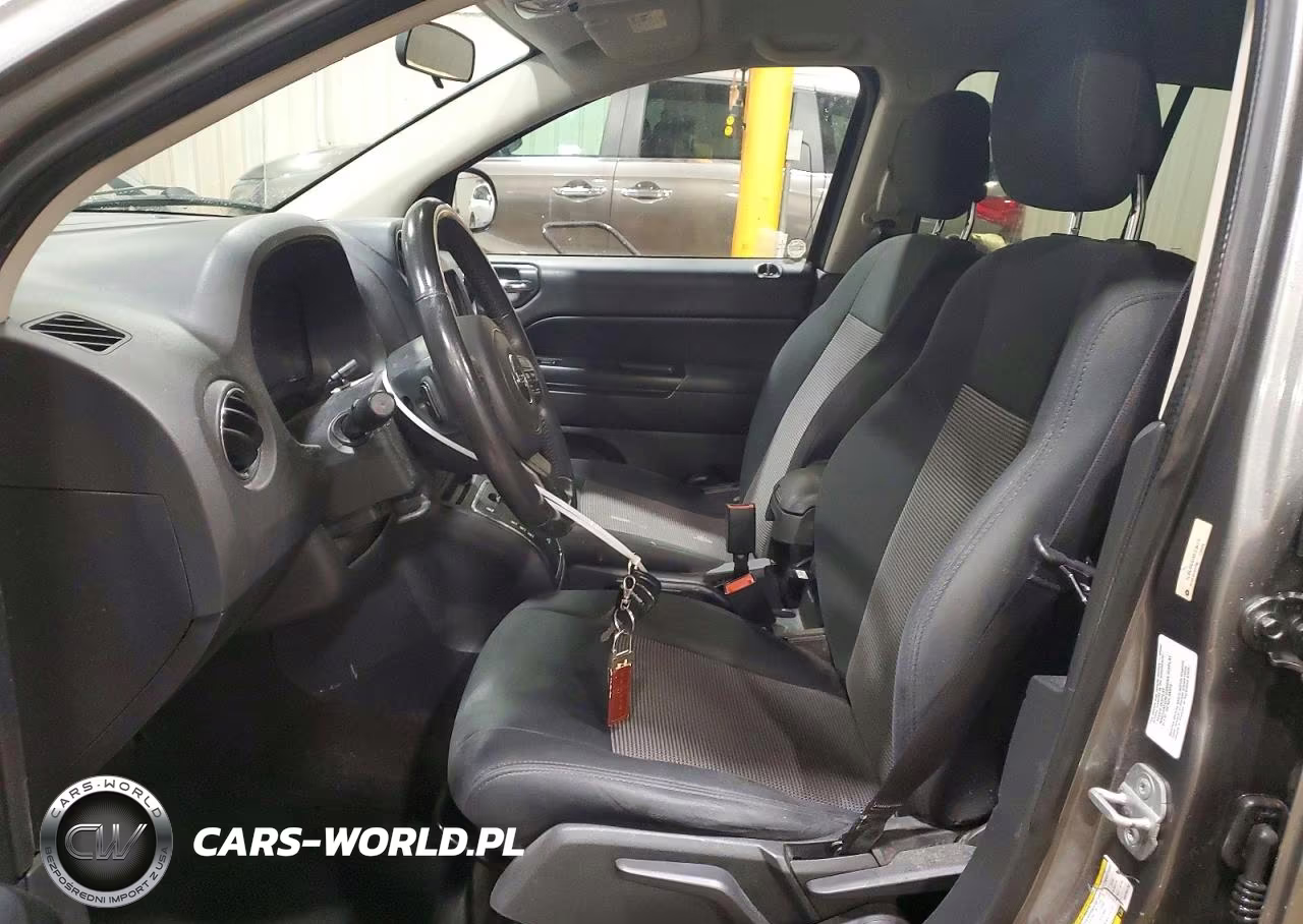 2013 Jeep Compass Latitude VIN:1C4NJDEB5DD236176 - 7