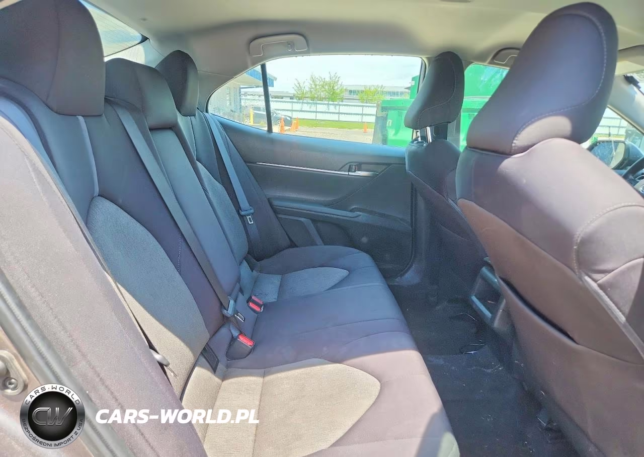 2021 Toyota Camry Le VIN:4T1C11AK1MU451383 - 10