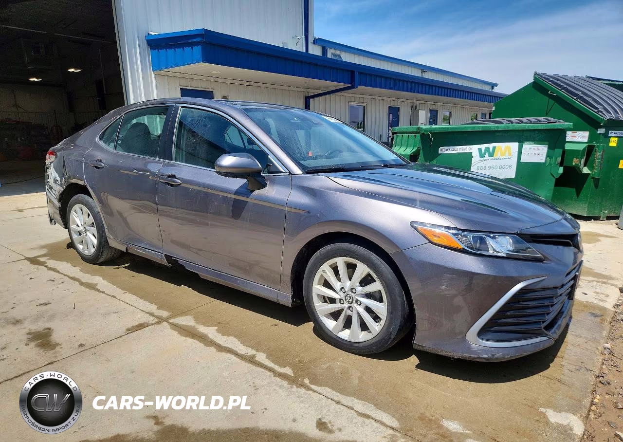 2021 Toyota Camry Le VIN:4T1C11AK1MU451383 - 4