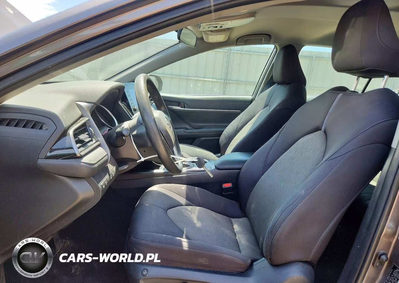 2021 Toyota Camry Le VIN:4T1C11AK1MU451383 - 7