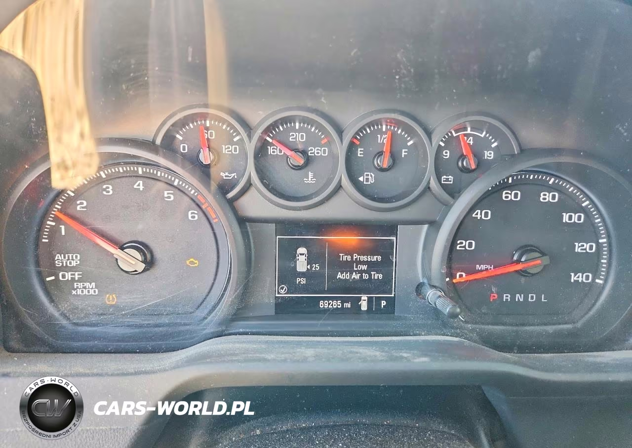 2022 Chevrolet Silverado Ltd C1500 VIN:3GCNWAEK2NG213104 - 9