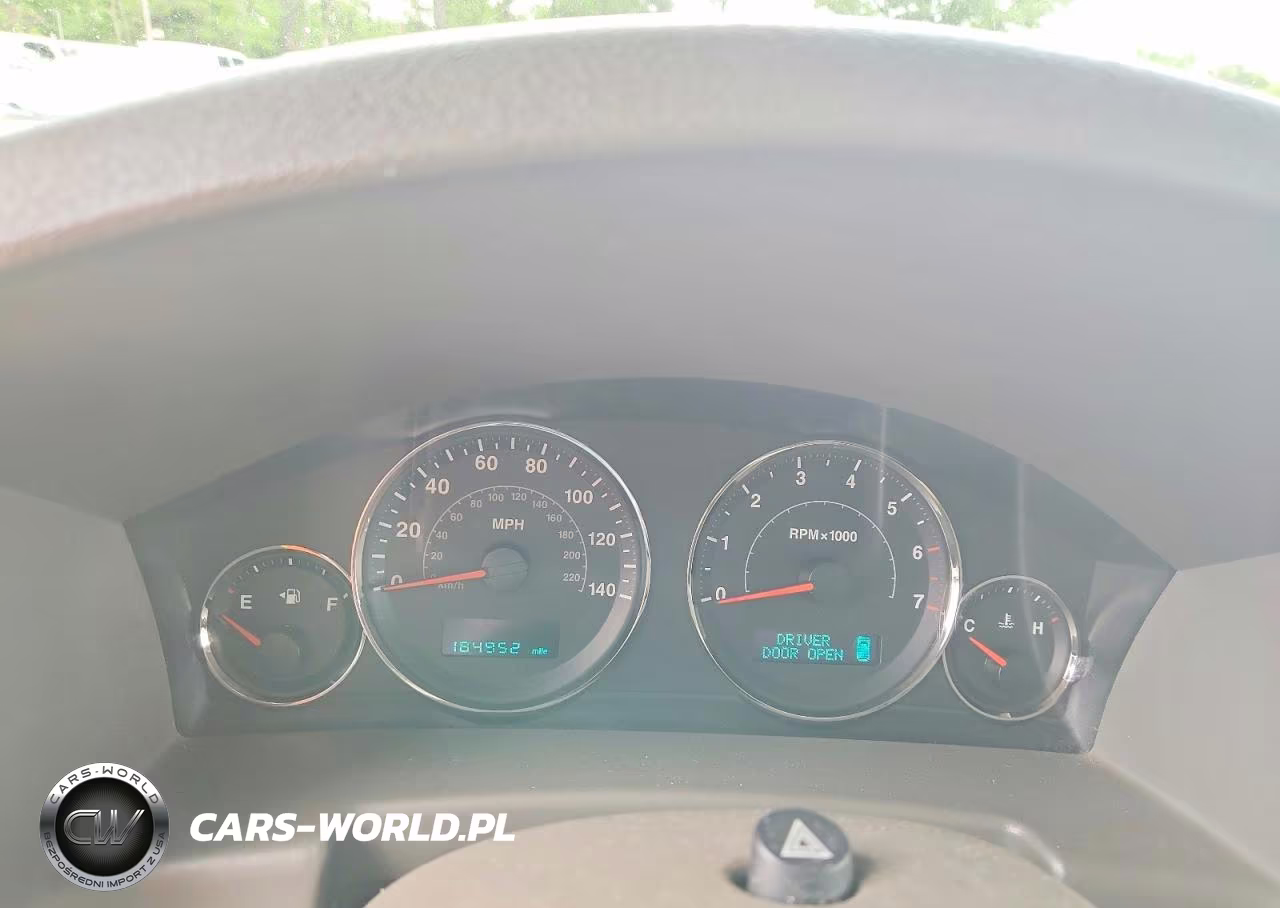 2006 Jeep Commander VIN:1J8HG48N06C209437 - 9