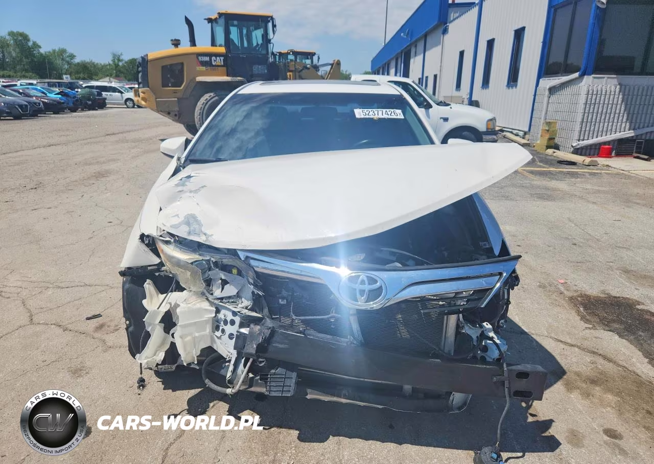 2014 Toyota Camry Xle VIN:4T4BF1FK9ER345101 - 5