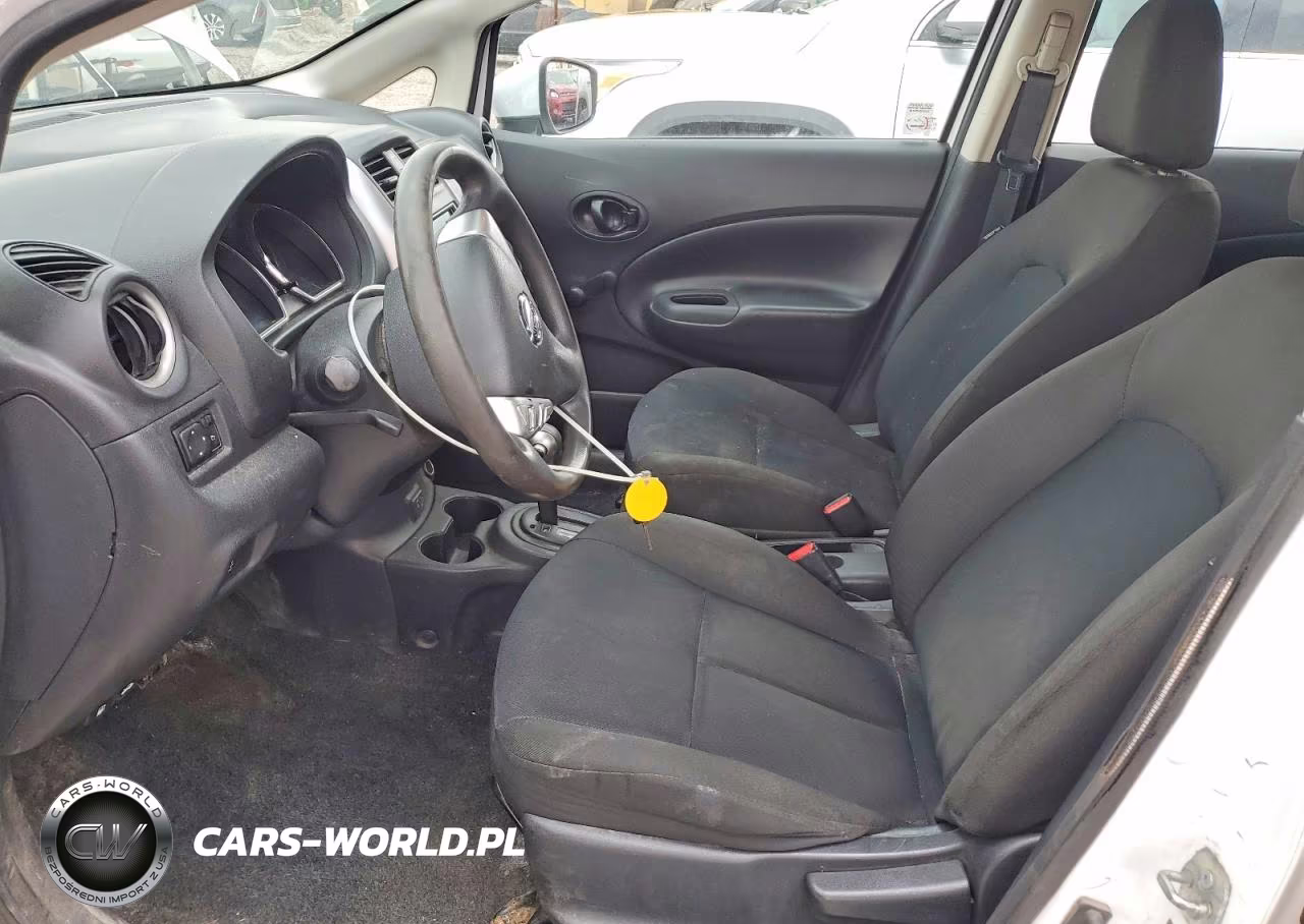 2019 Nissan Versa Note S VIN:3N1CE2CP4KL360447 - 7