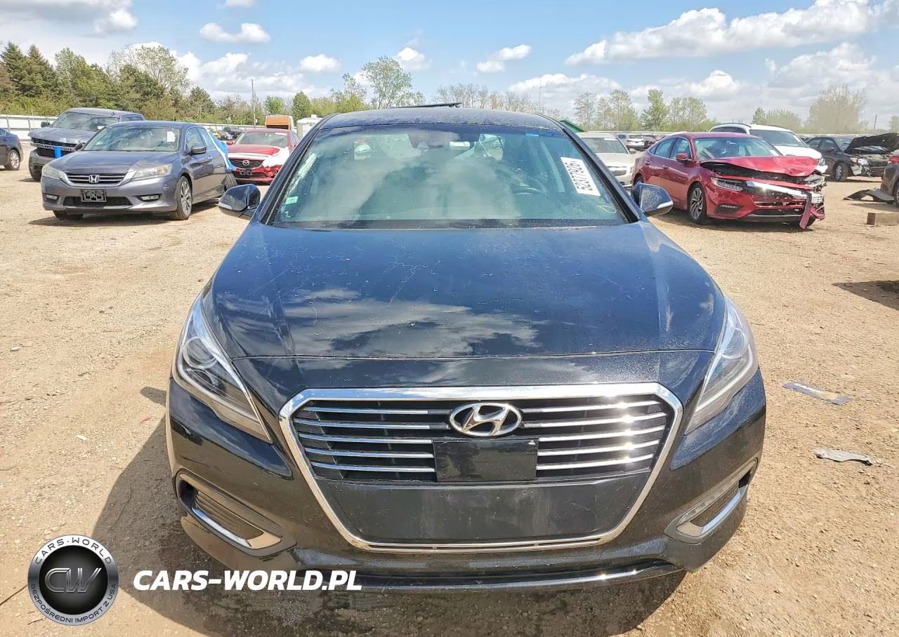 2017 Hyundai Sonata Plug-In Hybrid Limited VIN:KMHE54L29HA060811 - 5