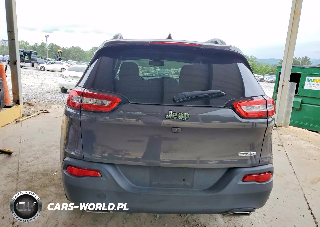 2016 Jeep Cherokee Latitude VIN:1C4PJLCS0GW222541 - 6