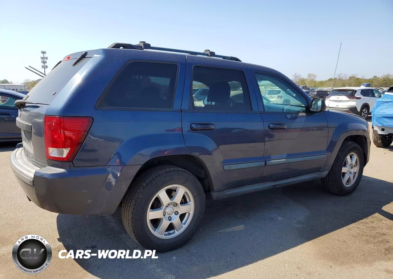 2008 Jeep Grand Cherokee Laredo VIN:1J8GR48K78C232745 - 3