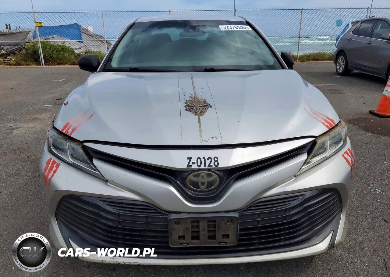 2018 Toyota Camry L VIN:4T1B11HKXJU553777 - 5