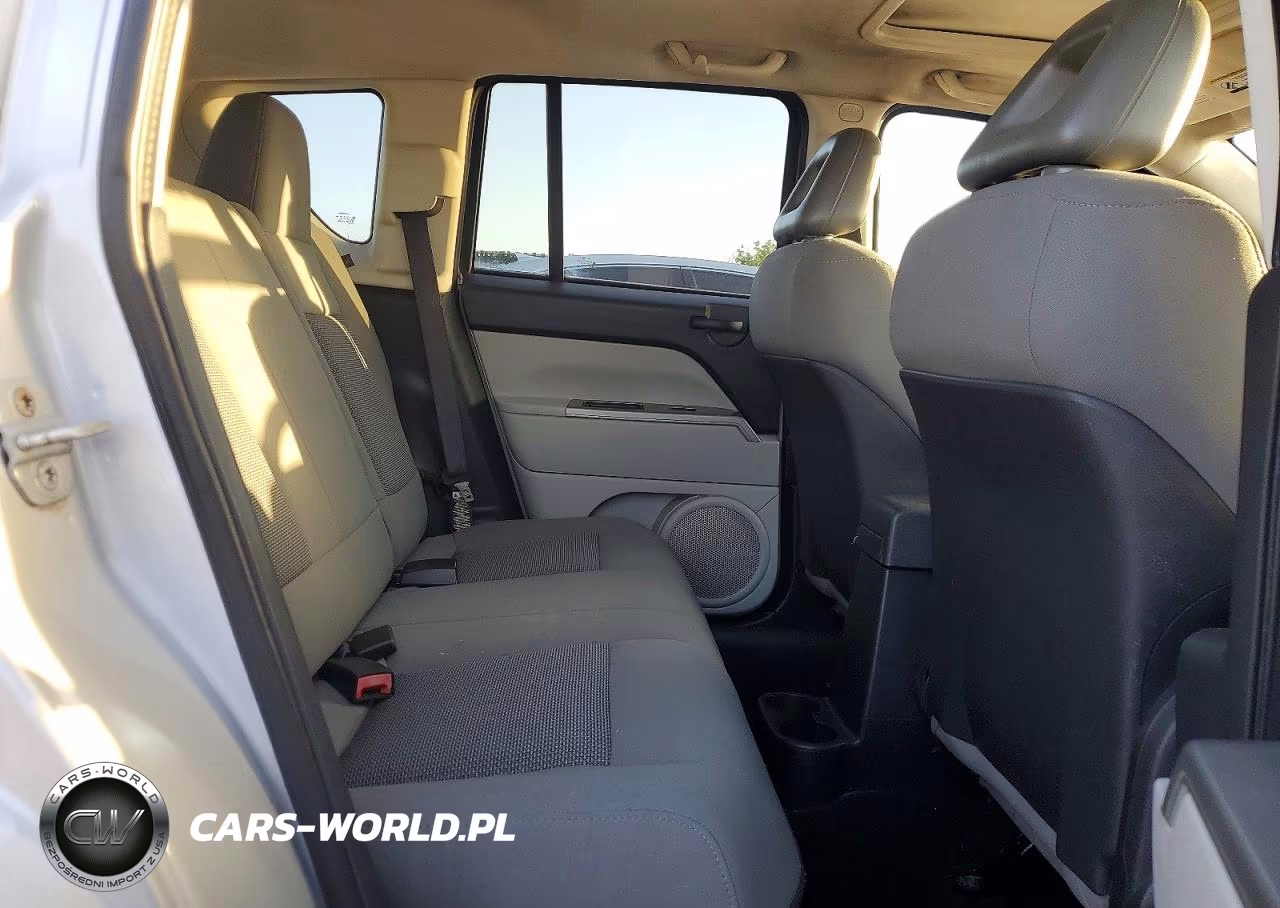2007 Jeep Compass VIN:1J8FT47W97D274666 - 11
